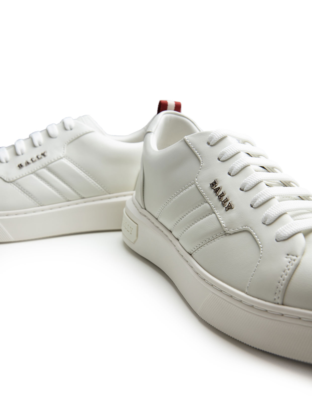 New Maxim Sneaker White