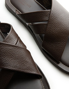 Beach Slipper Grained Leather Dark Brown