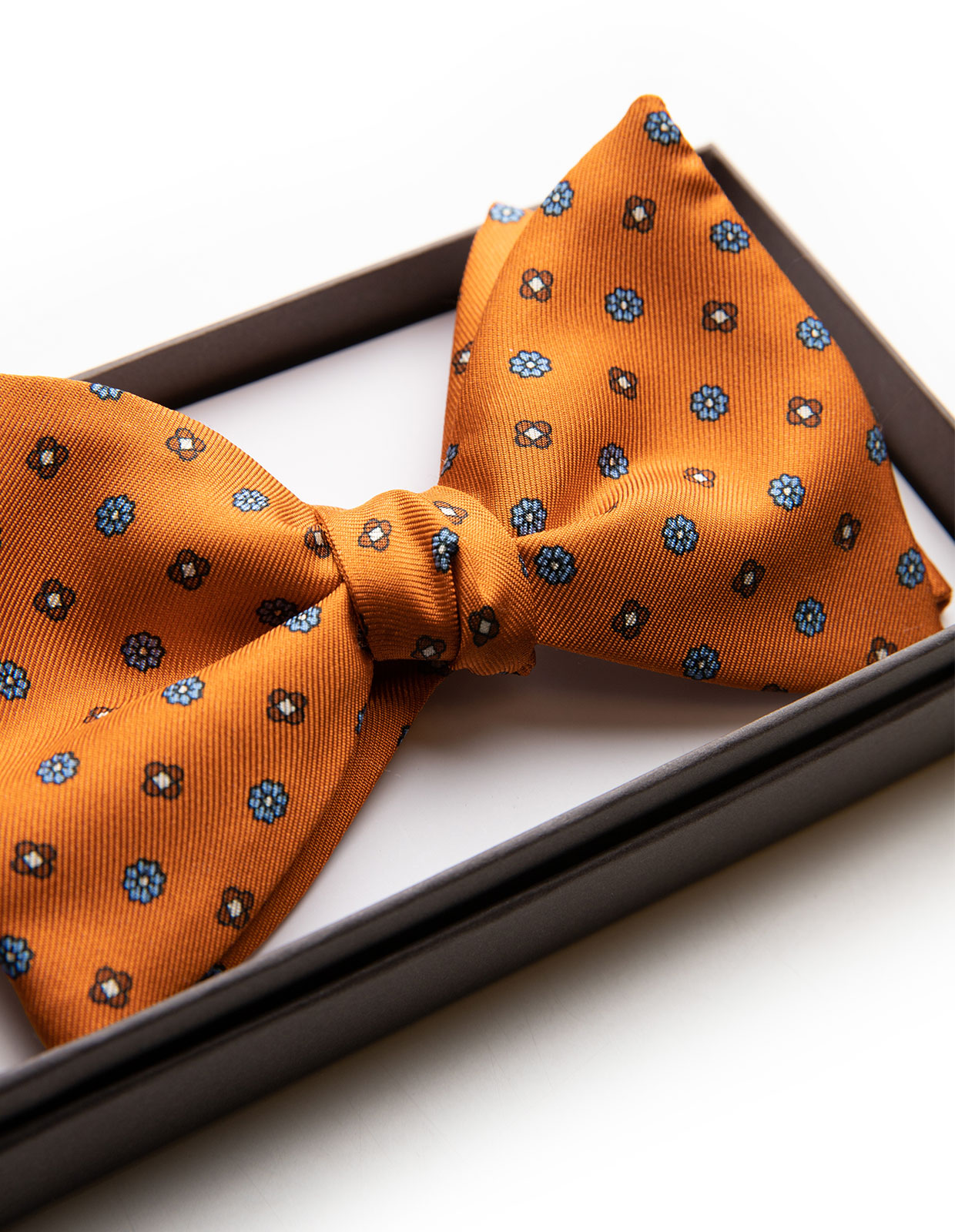 Bowtie Printed Silk Orange/Blue/Brown