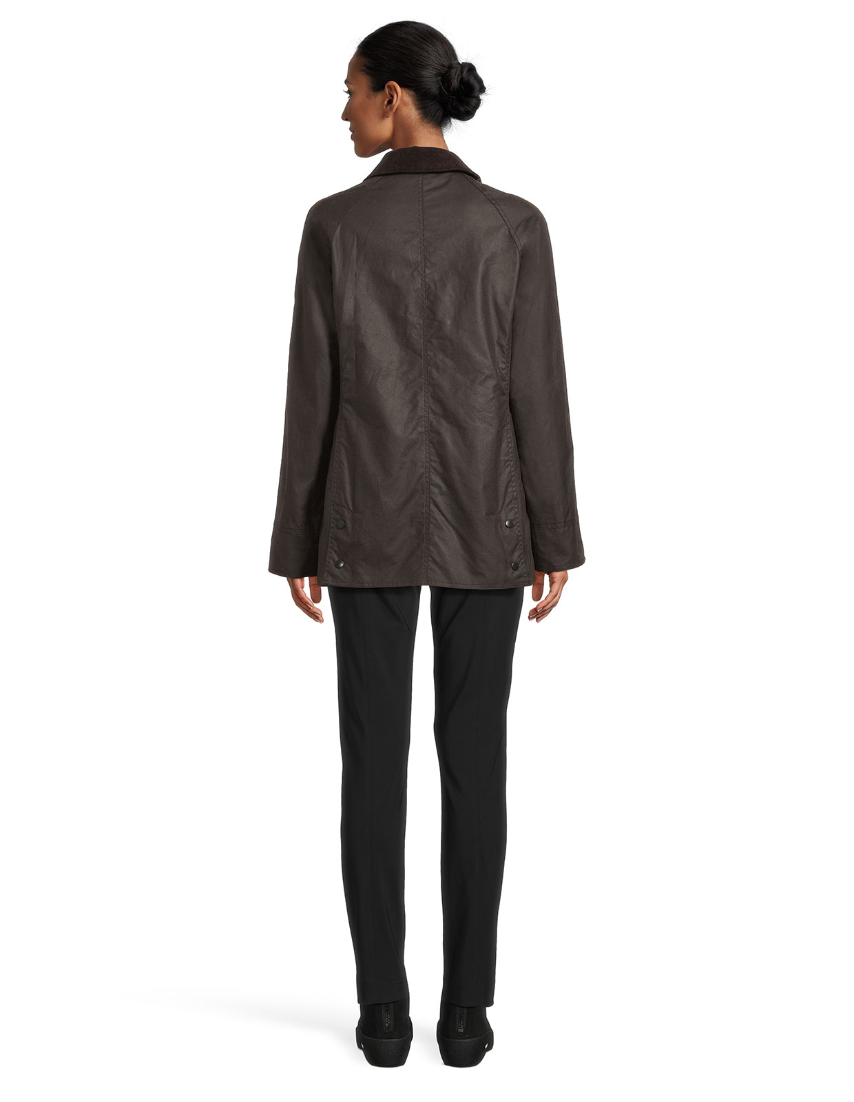 Classic Beadnell Waxed Jacket Olive 10