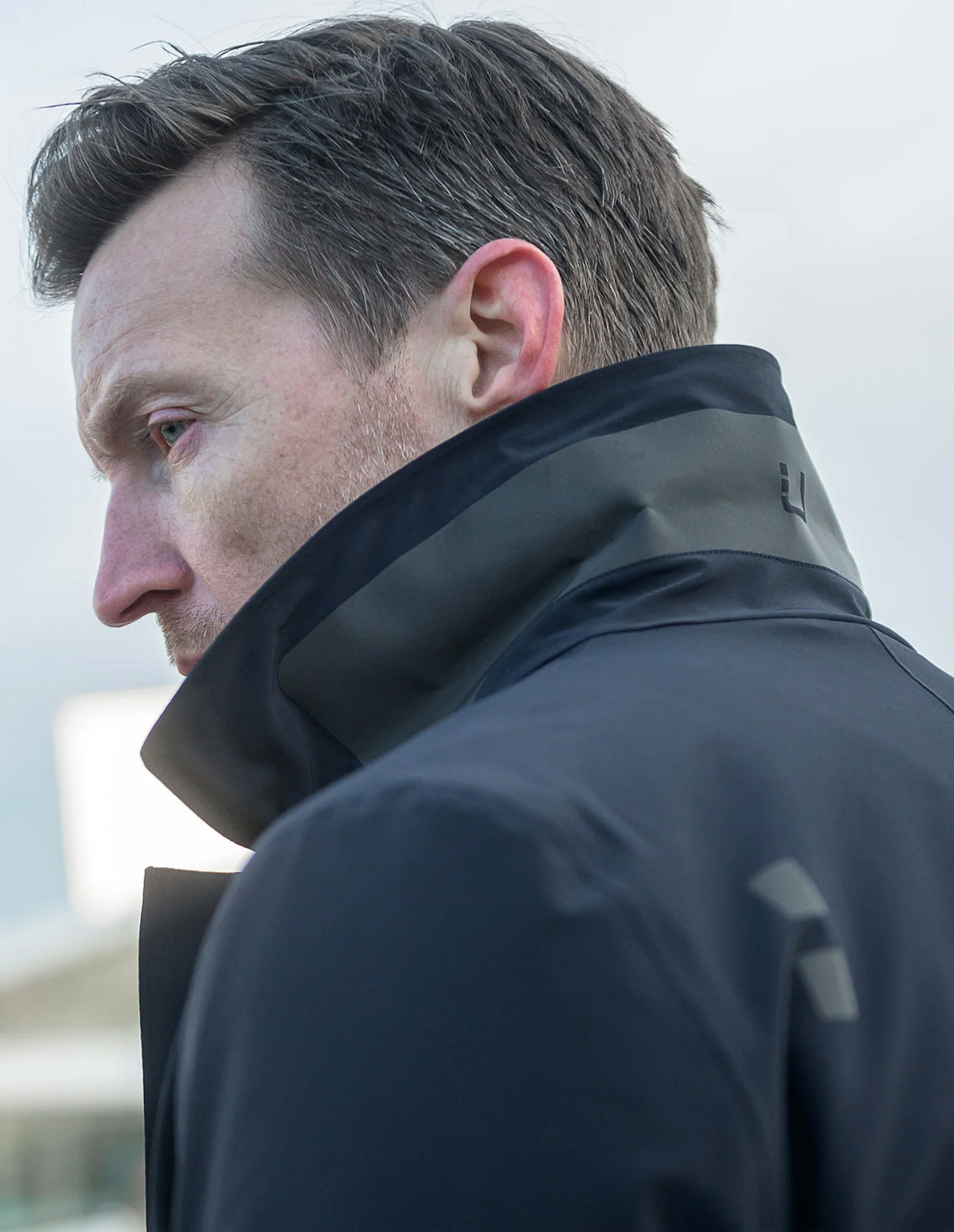 Regulator Coat Svart L