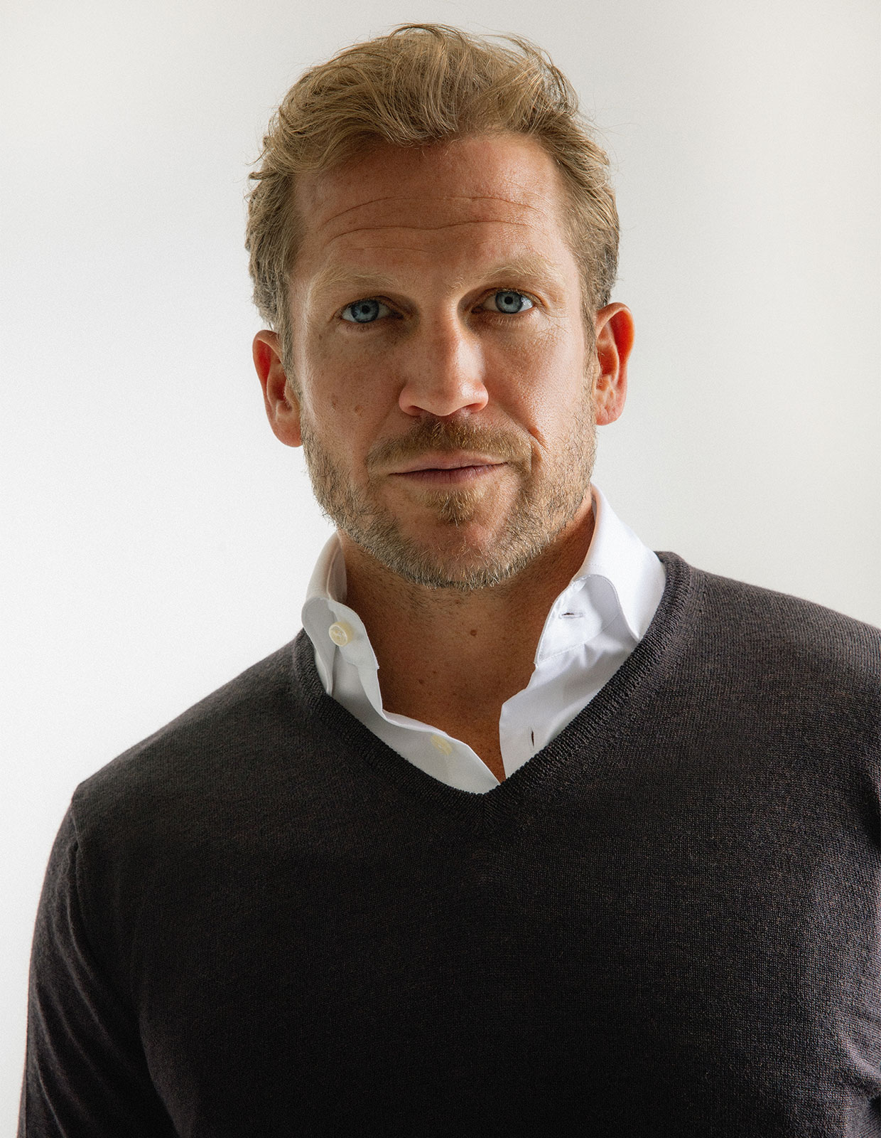 Tröja V-ringad Merinoull Brun