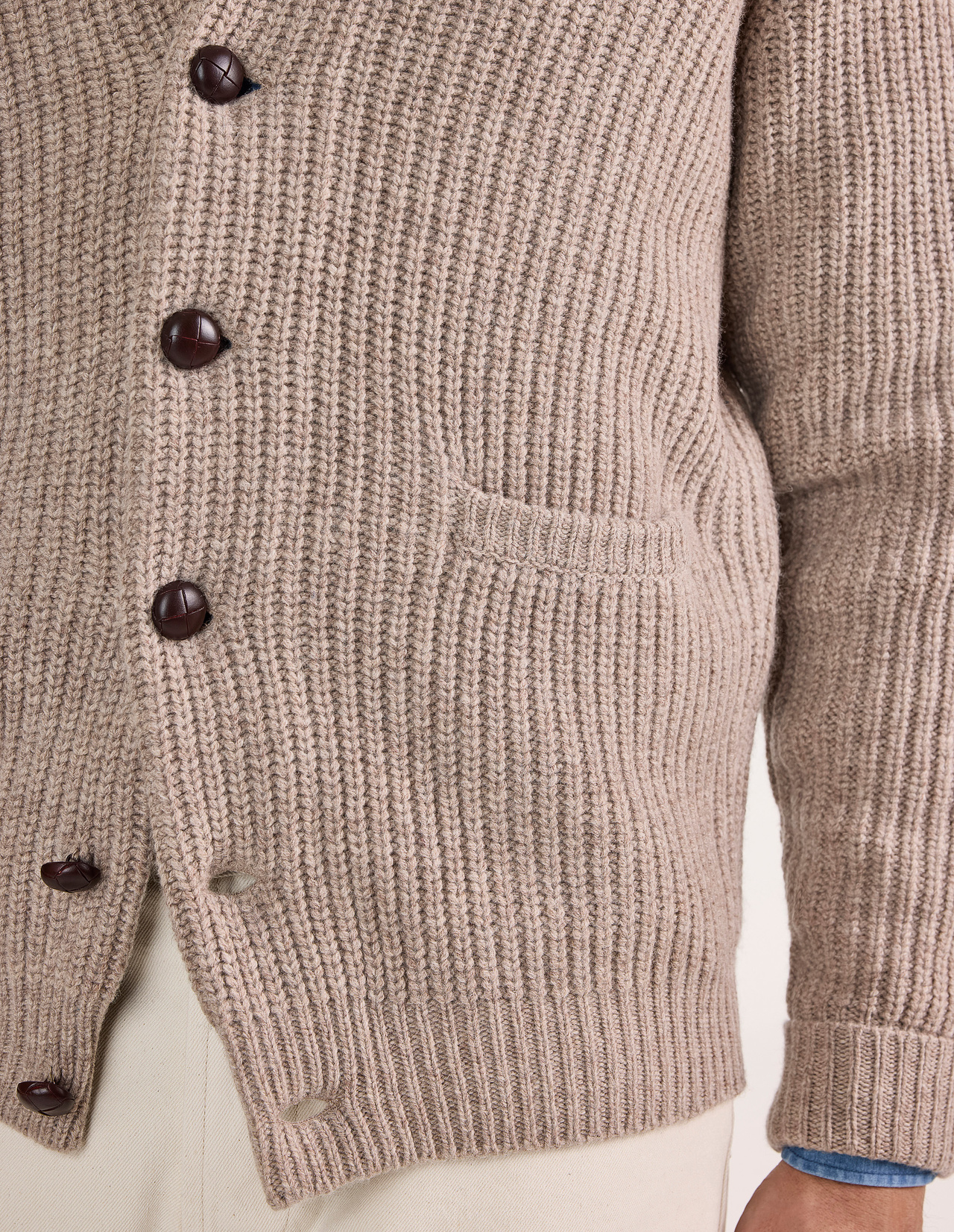 Unsworth Cardigan Lammull Ljusbeige