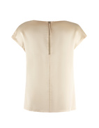 Yui Top Benvit