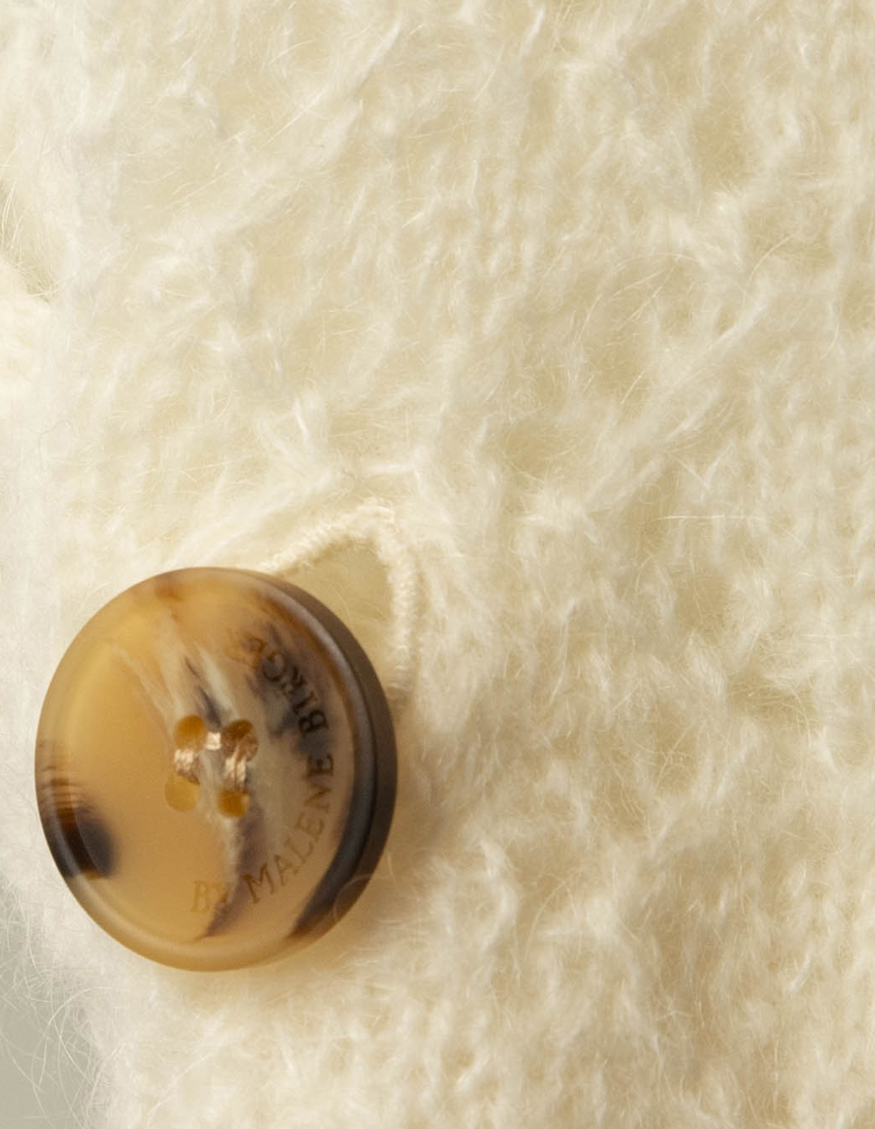 Cimone V-Neck Tröja Mohair Vit