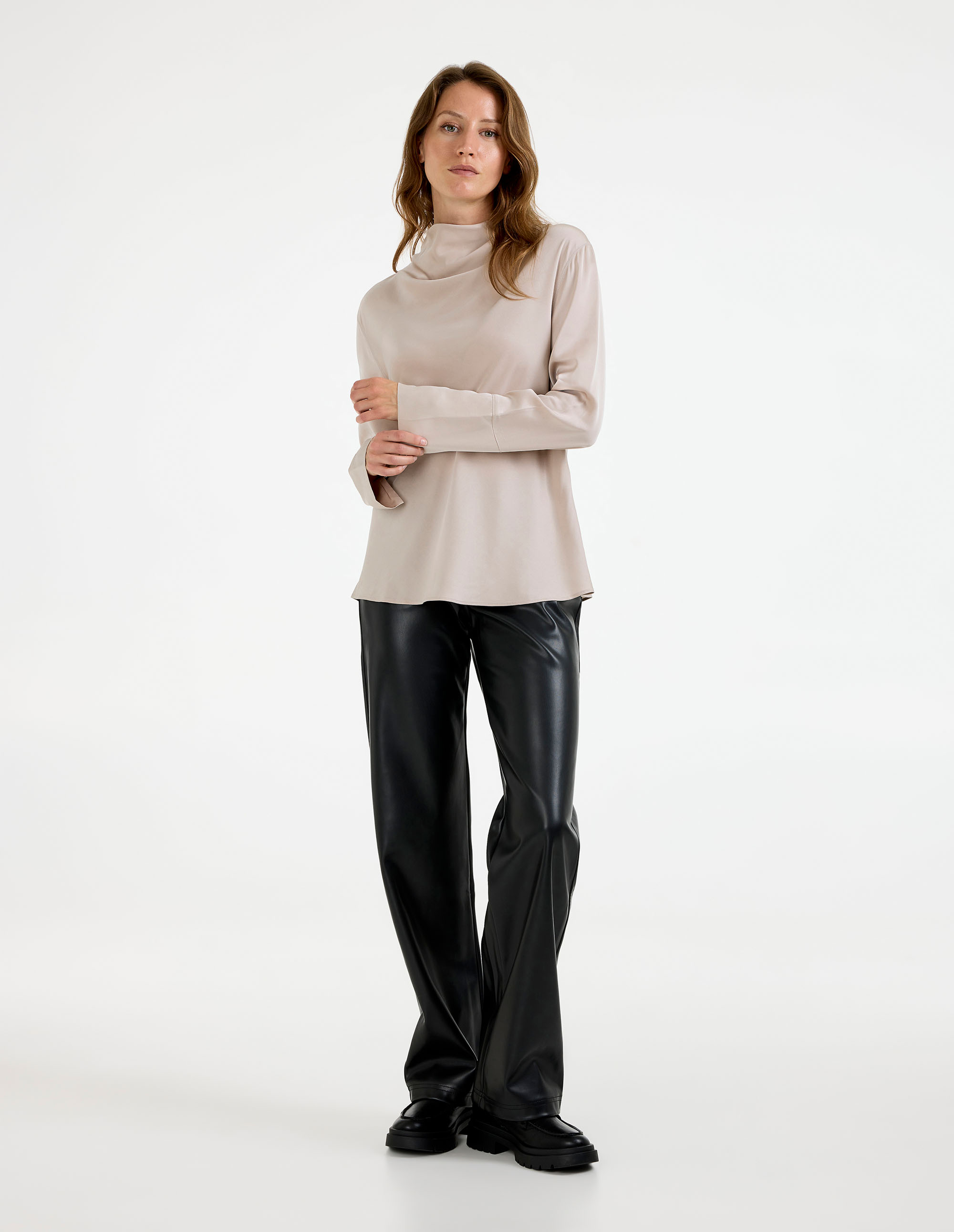 Ayumi Blus Siden Ljusbeige