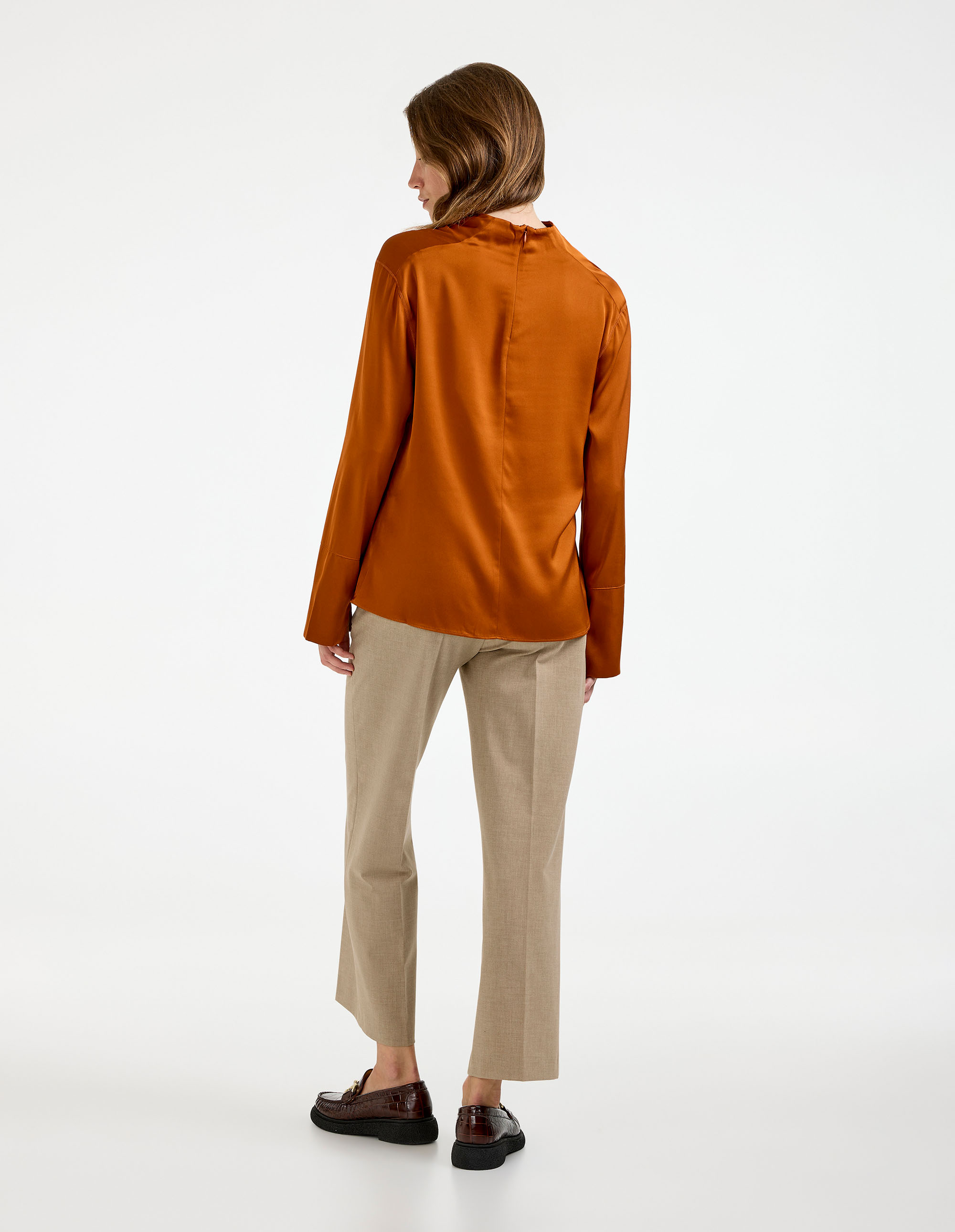 Ayumi Blus Siden Rost