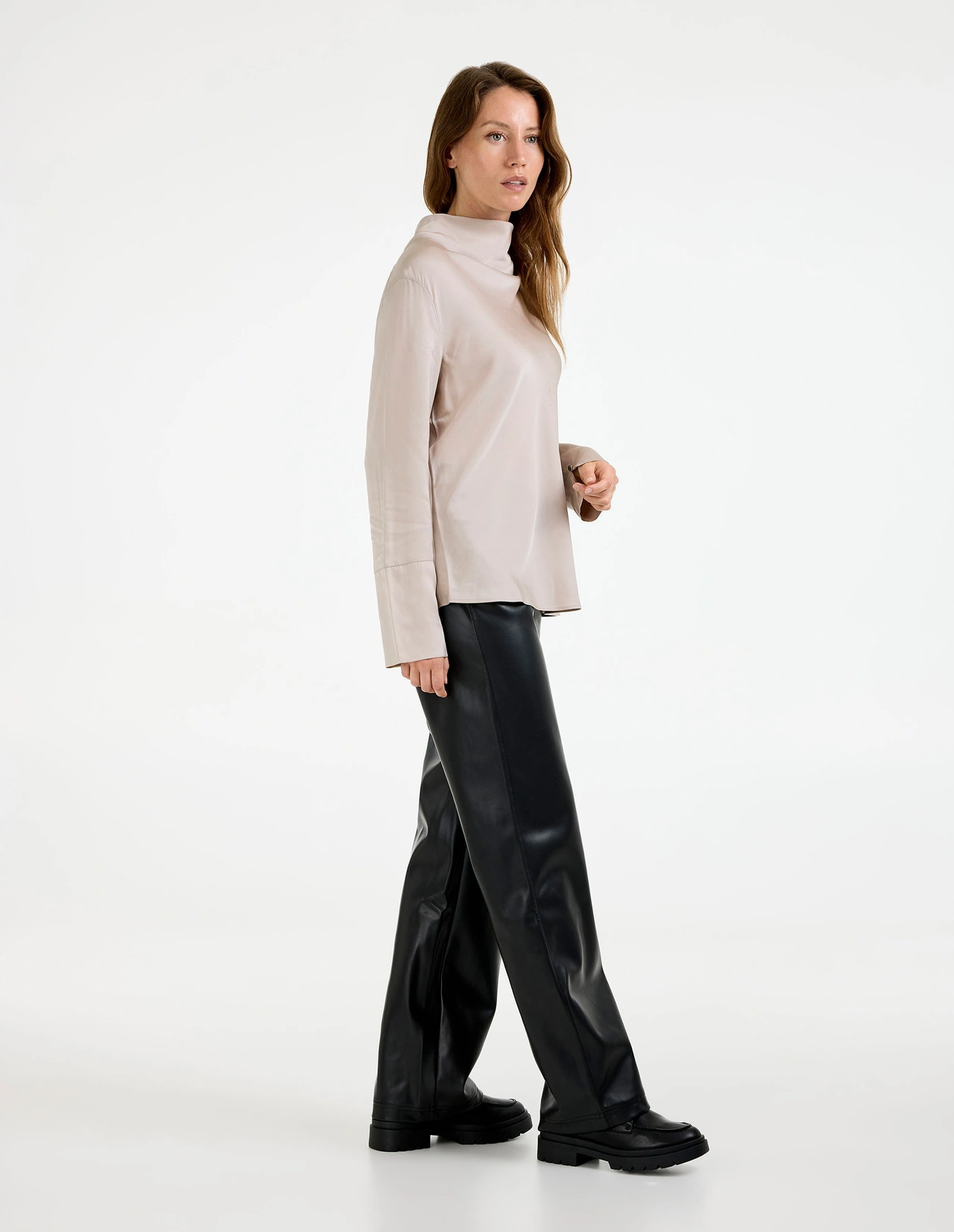 Ayumi Blus Siden Ljusbeige XL