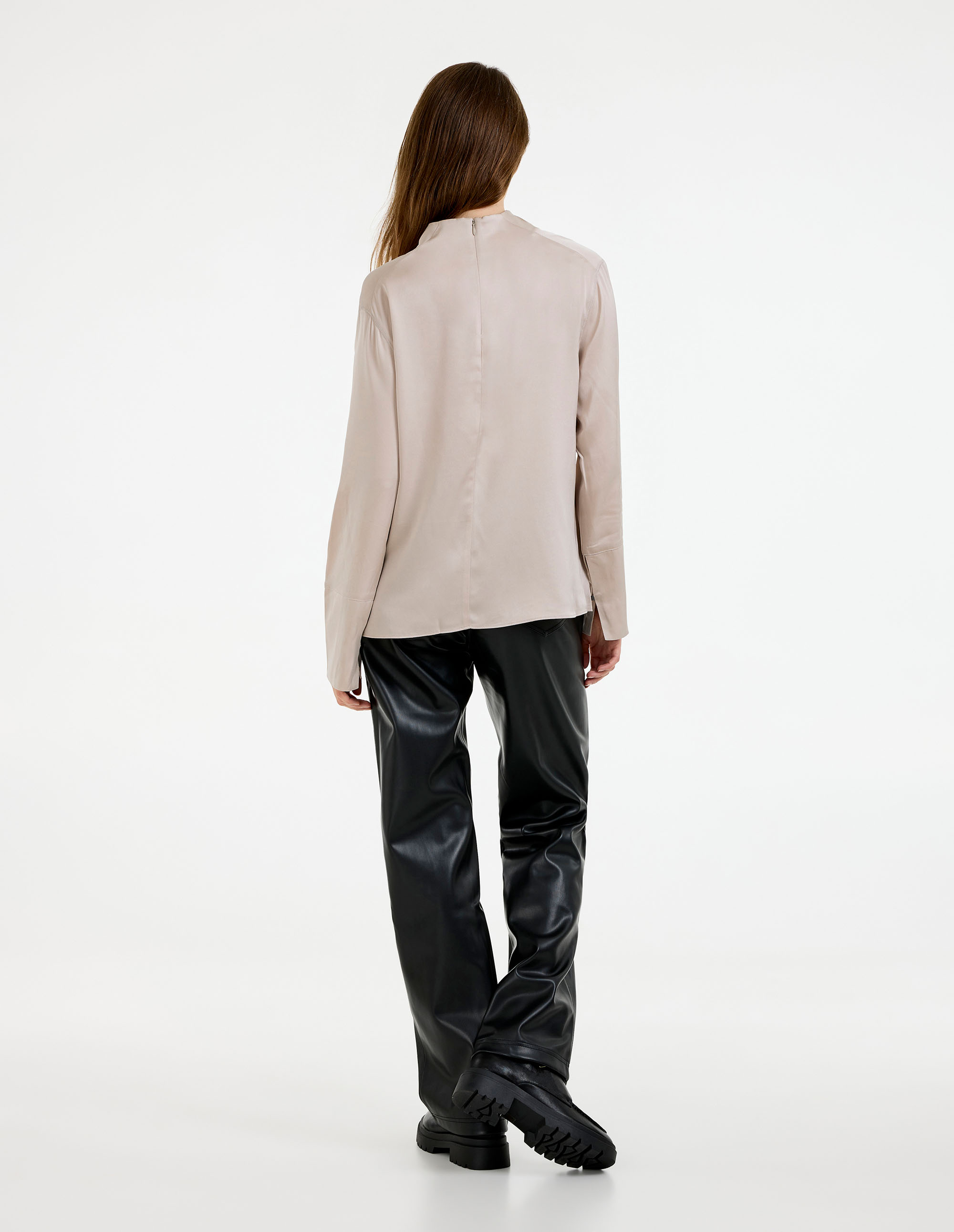 Ayumi Blus Siden Ljusbeige
