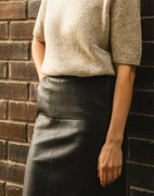 Elsie Kjol Lammskinn Svart