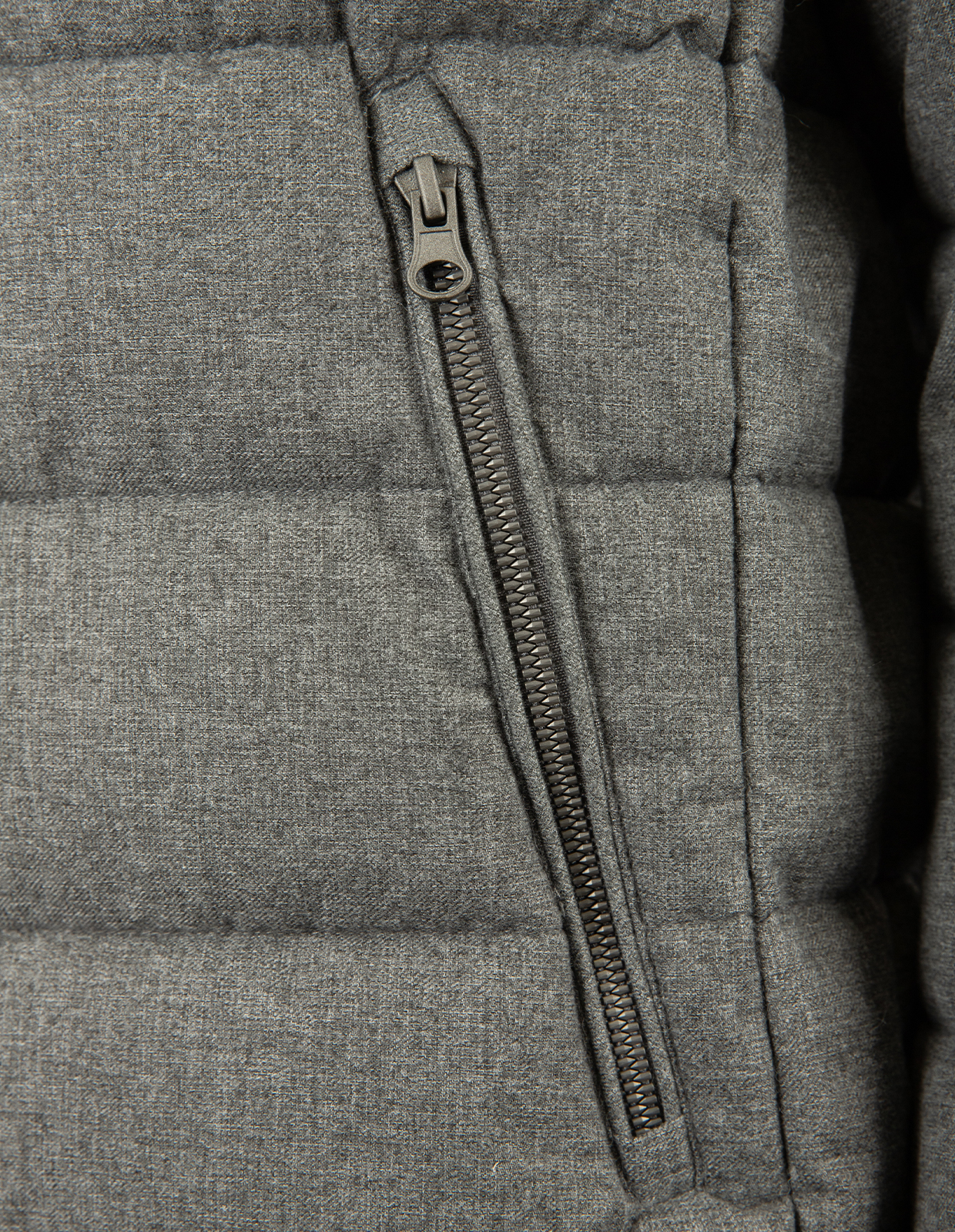 Constantin Jacka Gråmelerad