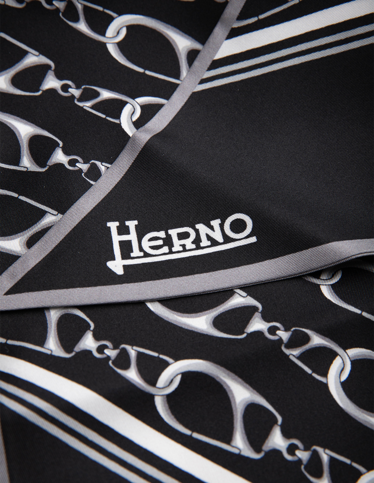 Logo Scarf Siden Svart One Size