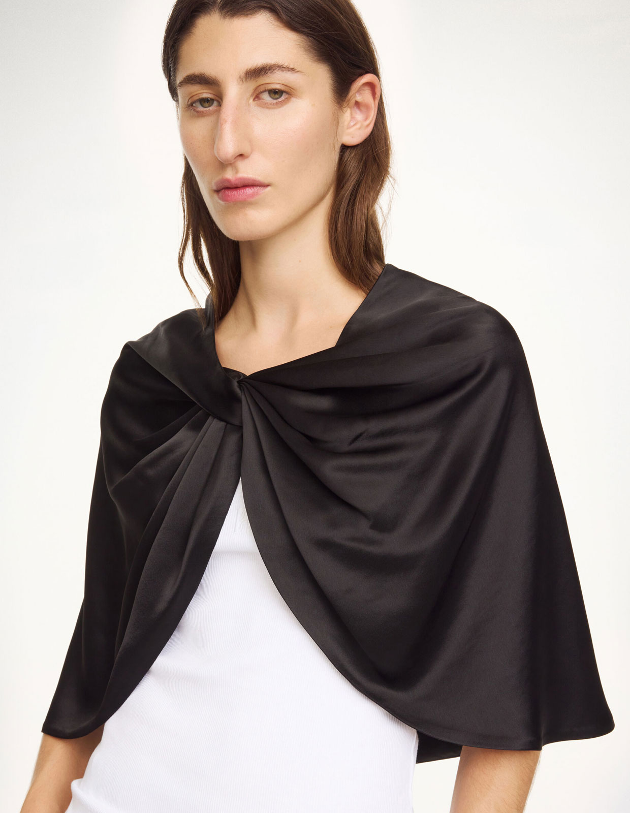 Pinlos Poncho Svart One Size