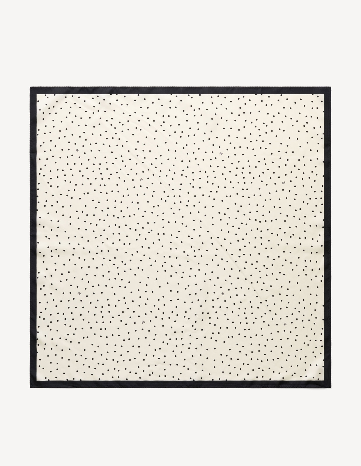 Poula Scarf Svart Prickig One Size