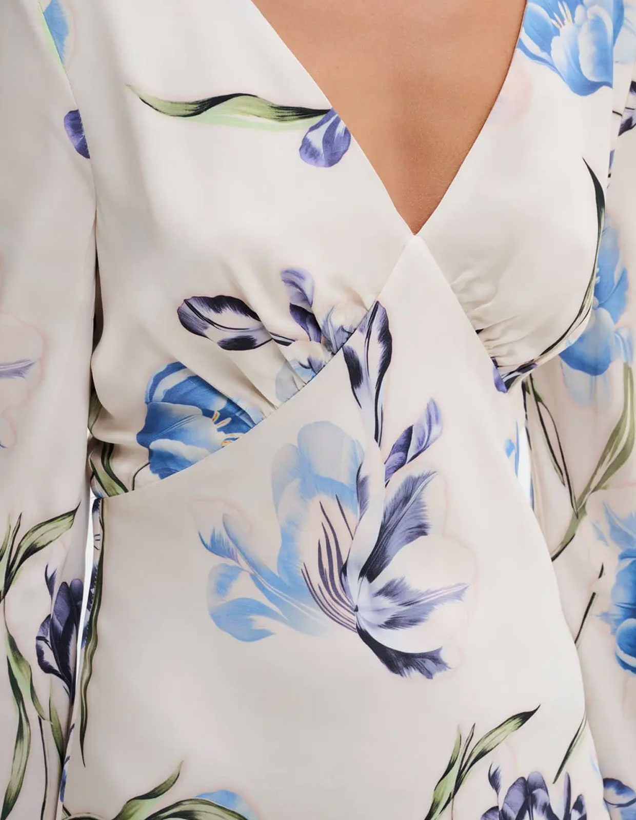 Carolina Klänning Vit/Blå Blommig