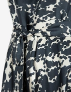 SMMMartina Klänning Siden Navy/Vit