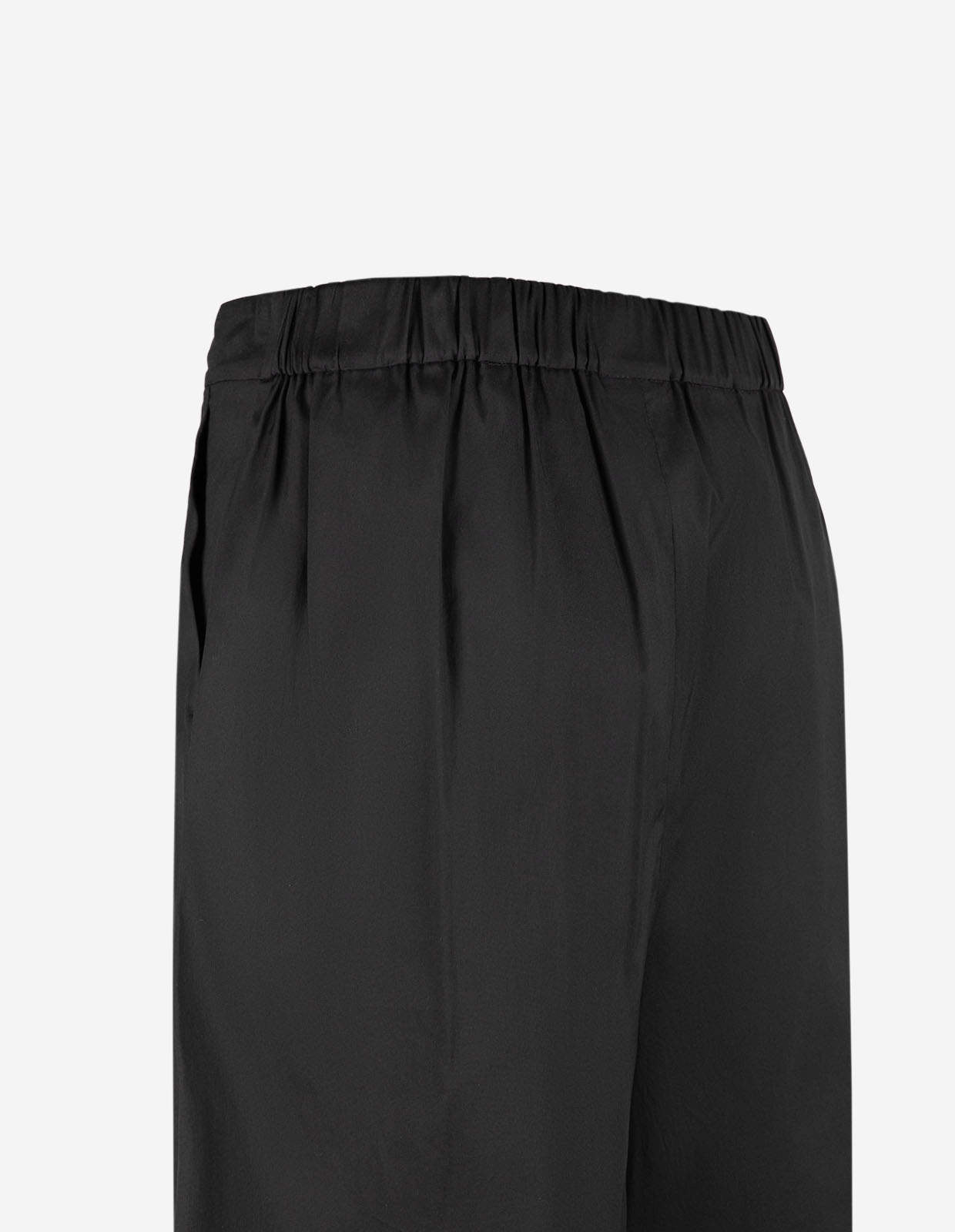BCHMedeola Shorts Svart