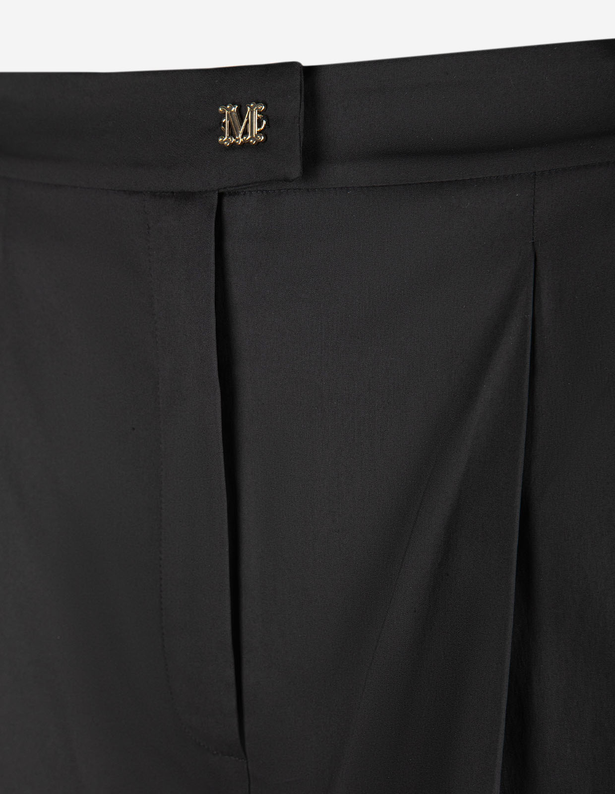 BCHMedeola Shorts Svart